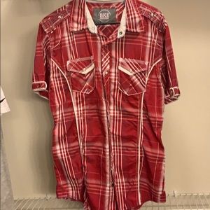 Men’s Buckle button up.